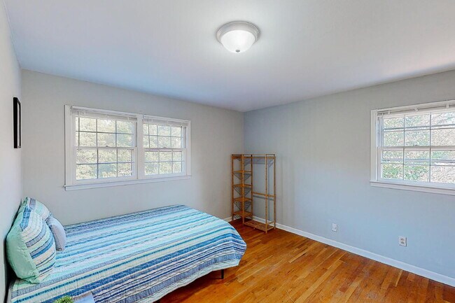 Building Photo - THE PLOVER | Enjoy a spacious split-level home in Jonesboro designed for comfort, privacy, and ea...