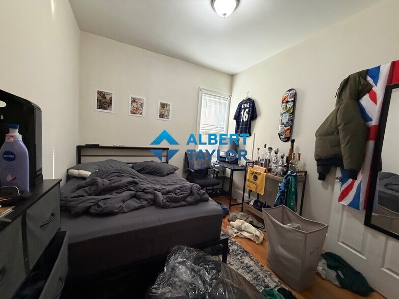 Building Photo - 226 Calumet St