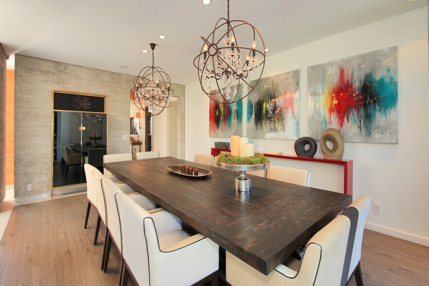 Building Photo - 3054 Elvido Dr