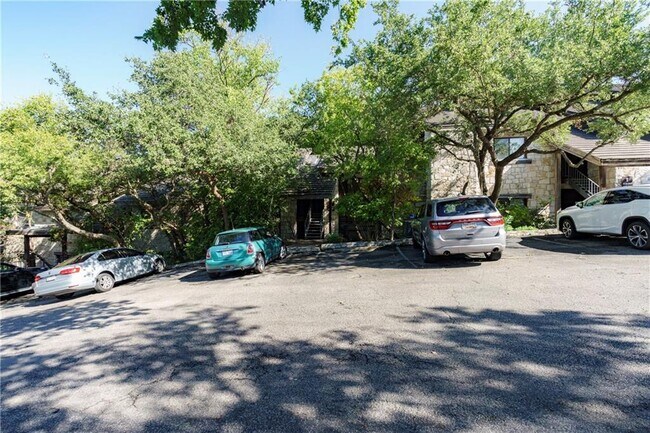 Building Photo - 8200 Neely Dr