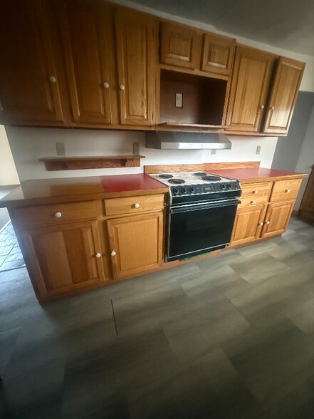 Primary Photo - 26 Rochester St