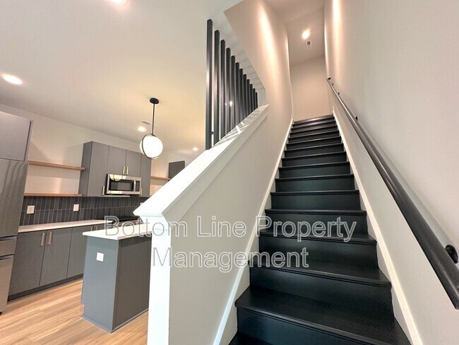 Building Photo - 1358 Briar Creek Rd