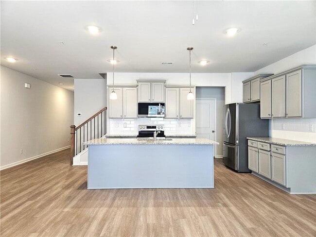 Building Photo - 338 Lanier Cir