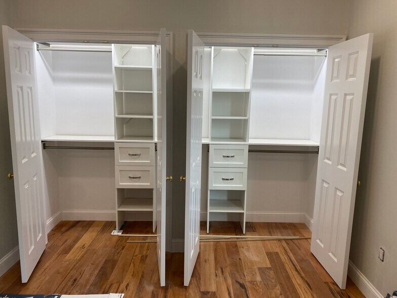 Building Photo - 136 Inman St