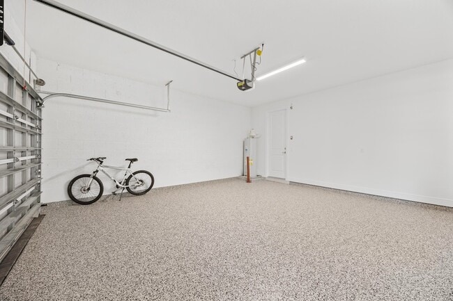 Building Photo - 3552 NW Solange Ct