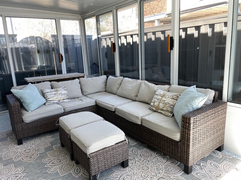 Four Season Sunroom - 160 Garden Ct