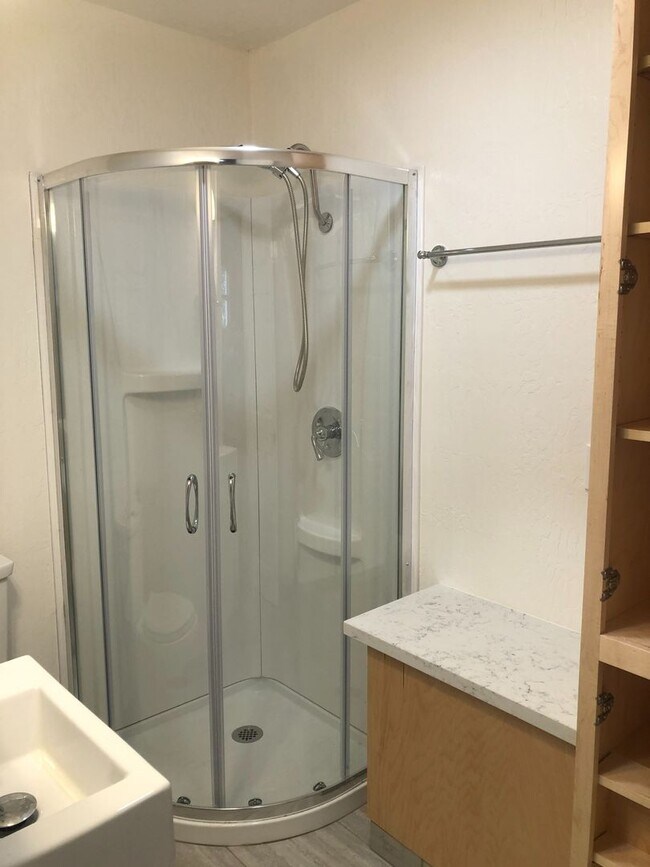 Building Photo - Fully Updated Studio ~Great Location near Campus~ North-Side Berkeley