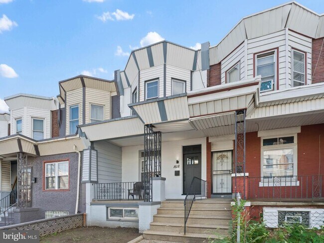 Building Photo - 1618 S 54th St