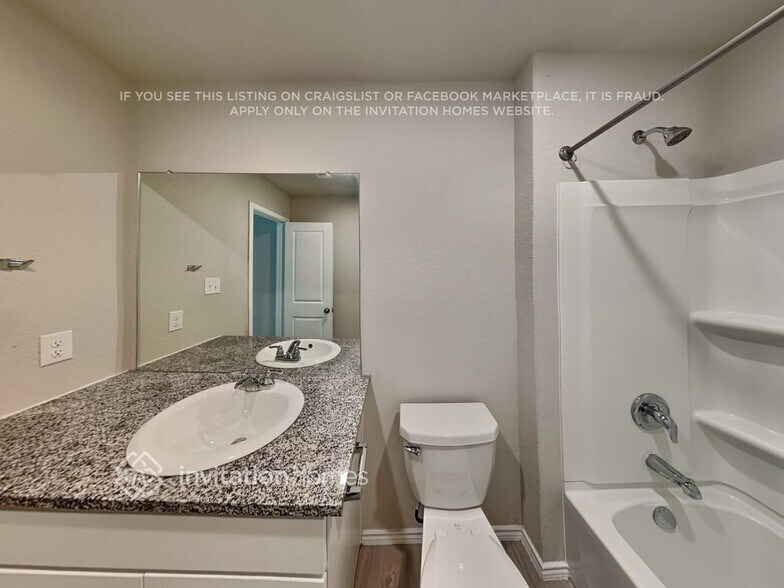 Building Photo - 7323 Avila Vis
