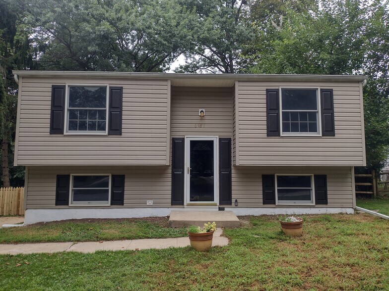 Building Photo - 6481 Barchink Pl