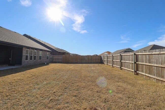 Building Photo - 4 Bed 2 Bath New Construction Home in Bixby