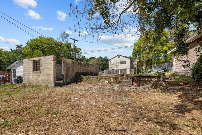 Building Photo - 1520 34th Ave N