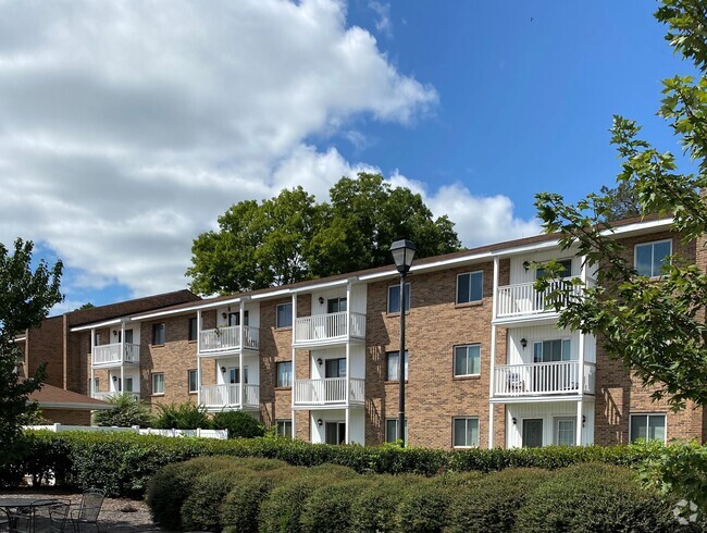 Building Photo - The Ridges at Florence