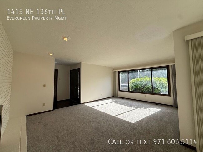 Building Photo - 1415 NE 136th Pl