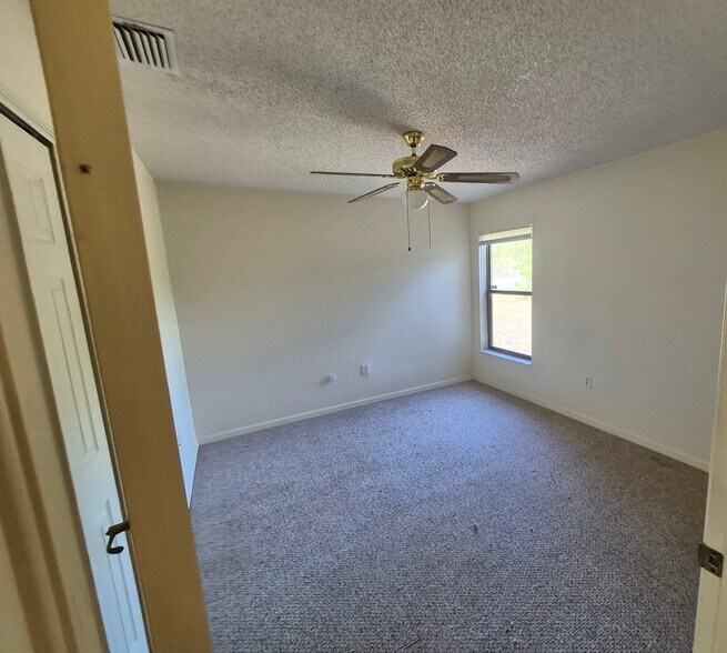 Building Photo - 4353 Azora Rd