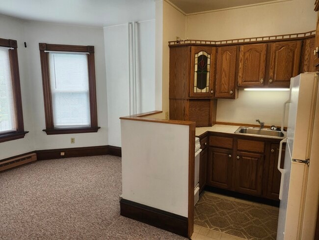 Kitchen/Living Room - 130 Loomis St