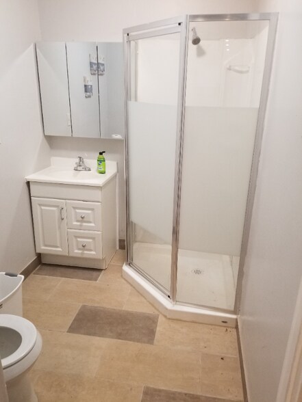 Building Photo - 3311 E 19th St