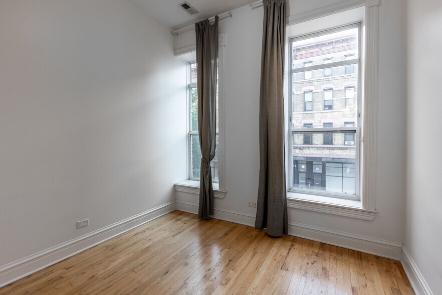 Building Photo - 1652 S Throop St