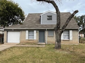 Building Photo - 14207 Cimarron Dr