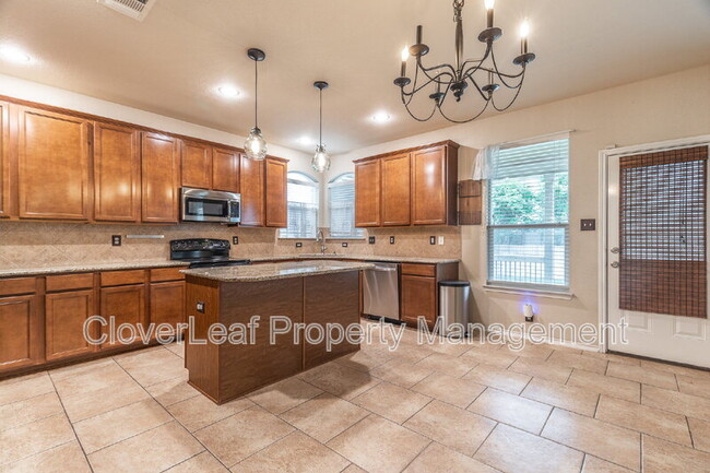 Building Photo - 409 Loch Lomond Dr