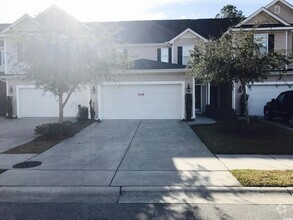 Building Photo - 1186 Fairway Ln
