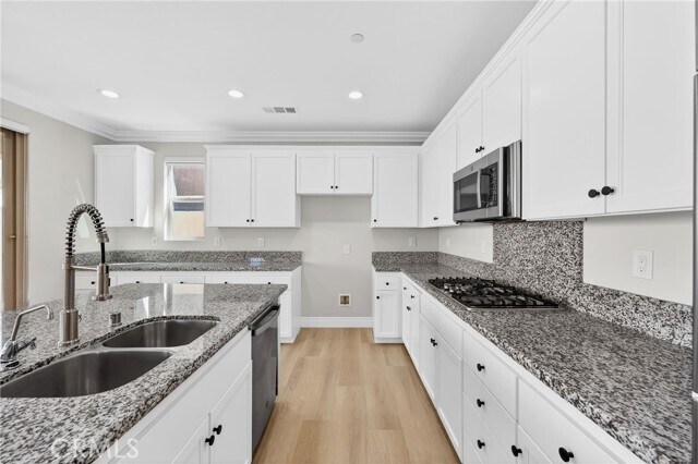 Building Photo - 24452 Paxton Ln