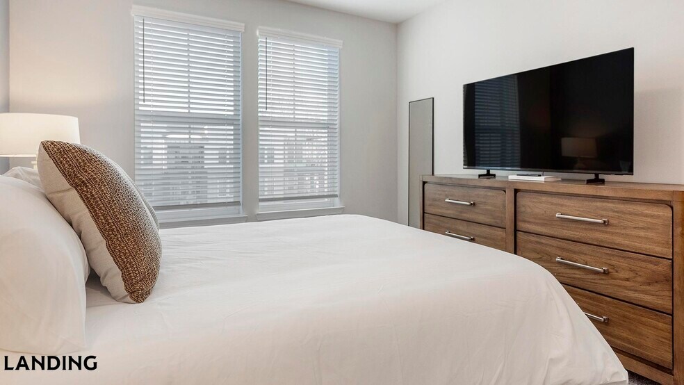 Building Photo - 5340 Periwinkle Hl Ave