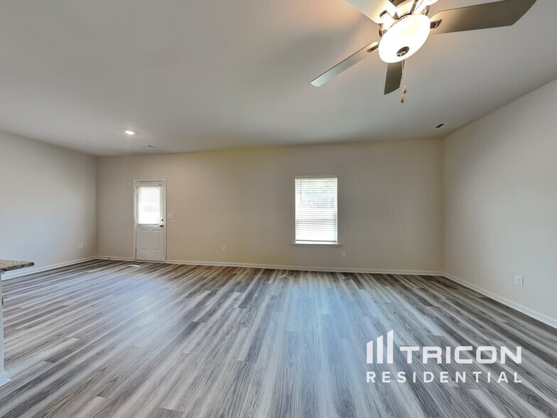 Building Photo - 287 Limestone Cir
