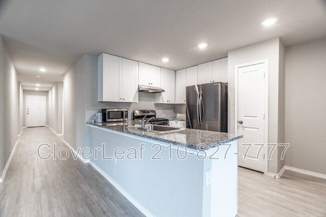 Building Photo - 2815 Rosefinch