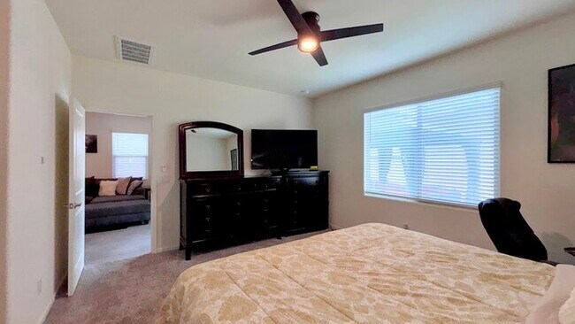Building Photo - New Star Valley Home