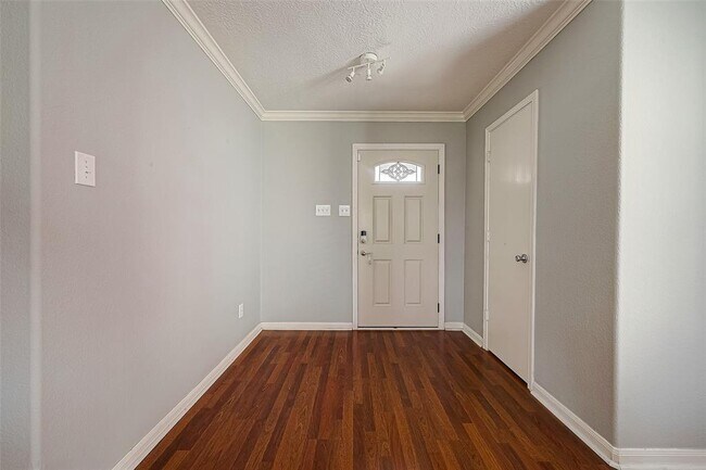 Building Photo - 18110 Shallow Leaf Ln