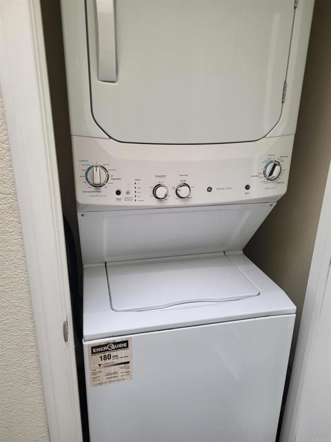 Building Photo - 687 S Coast Hwy 101