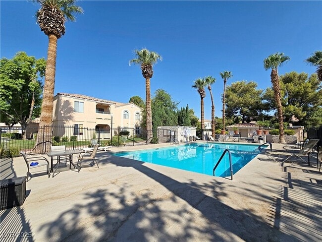 Building Photo - 8452 Boseck Dr