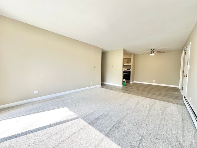 Building Photo - 915 Westmoreland Dr