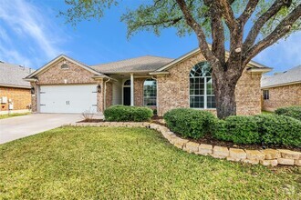 Building Photo - 10825 Quarry Oaks Trail