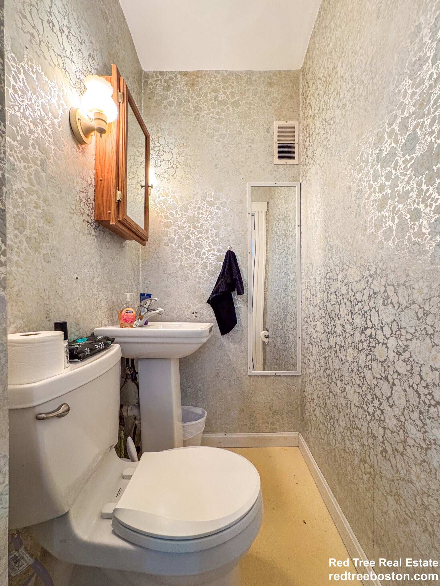 Unit 1 - 28 Manet Rd