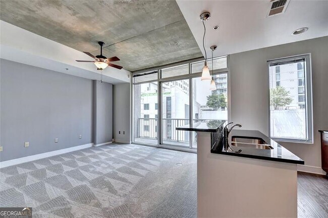 Building Photo - 44 Peachtree Pl NE