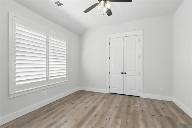 Building Photo - 1000 Hennesay Pk