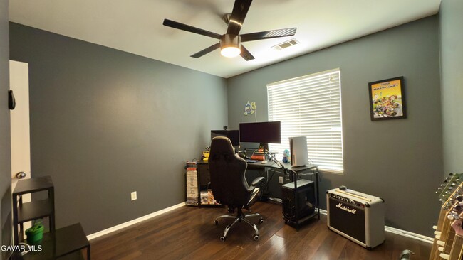 Building Photo - 2234 Avenida del Mar