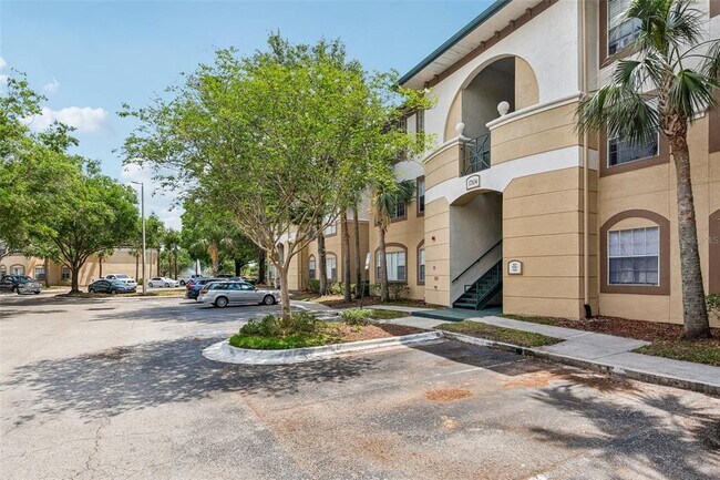 Building Photo - 17104 Carrington Park Dr