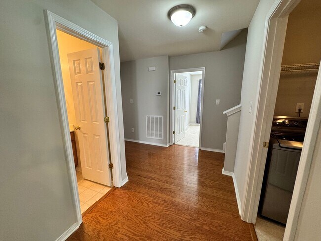 Building Photo - 5337 Thunderidge Drive