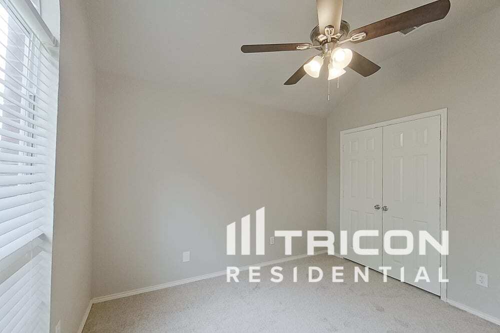 Building Photo - 11313 Newport Dr
