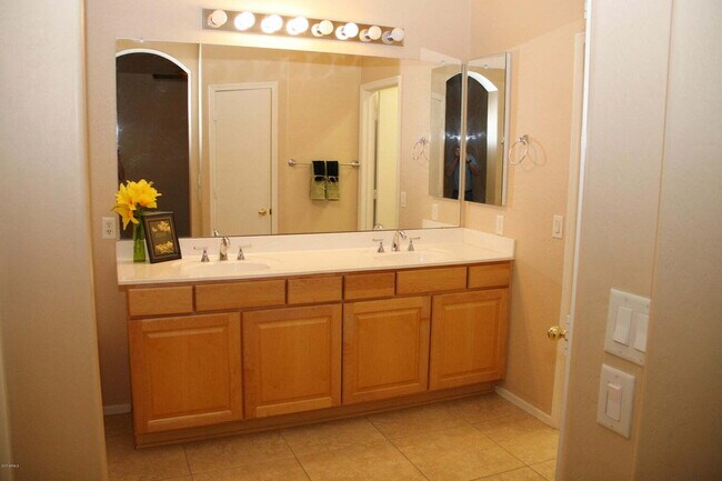 Building Photo - Stone View- Mesquite Vistas Beauty