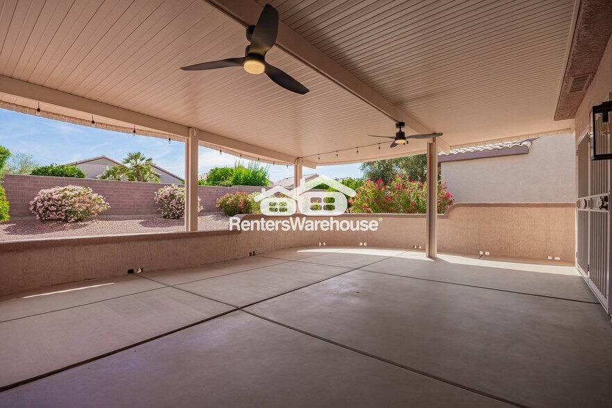 Building Photo - 15813 W Bridgewater Way