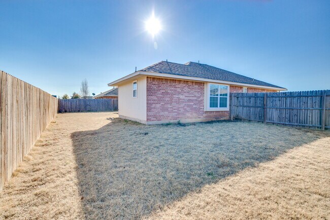 Building Photo - 1308 Heathrow Way