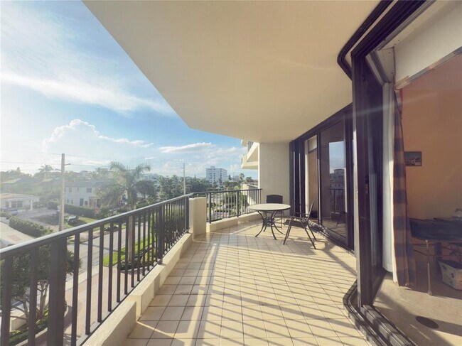 Building Photo - 800 Ocean Dr