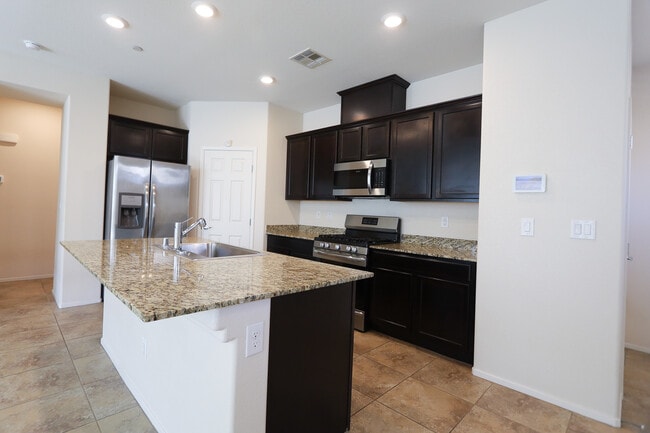 Building Photo - 1294 Luna del Oro Ln