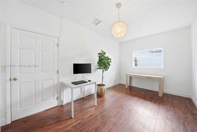 Building Photo - 12718 SW 96th Terrace