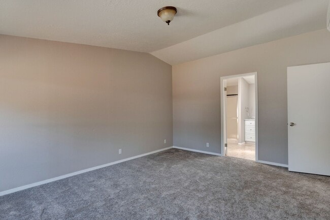 Building Photo - 811 Patmore Rd