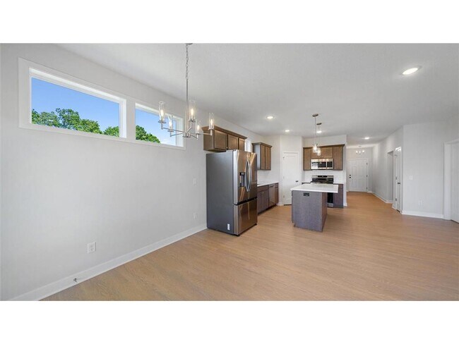 Building Photo - 123 Gambel St